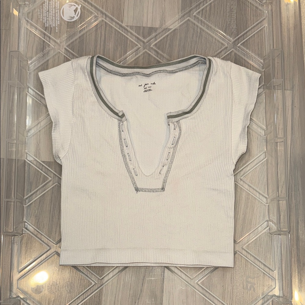 Ribbed Scoop-Neck Cropped Top with Contrast Trim - White